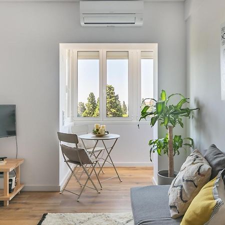 Spacious Apt Campo D'Ourique With Ac Lisbon Exterior photo