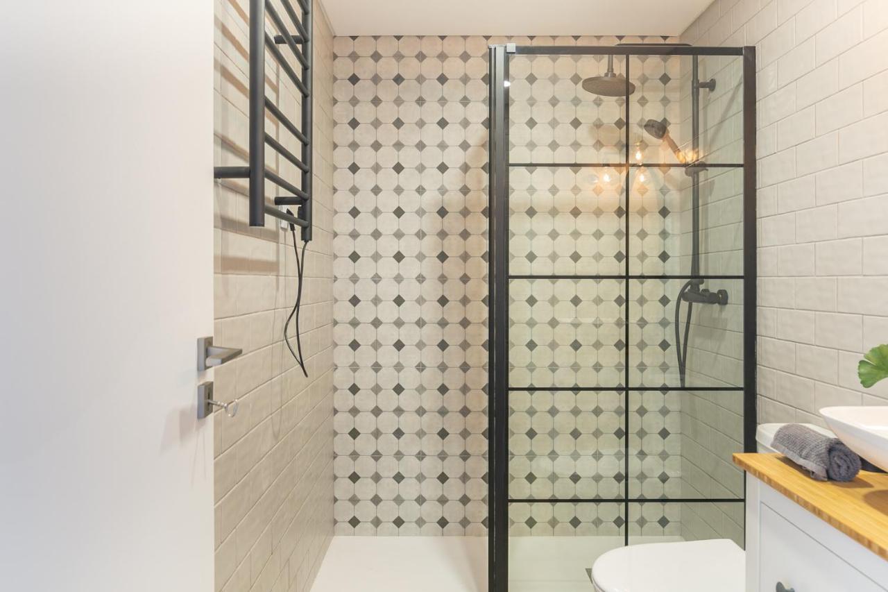 Spacious Apt Campo D'Ourique With Ac Lisbon Exterior photo